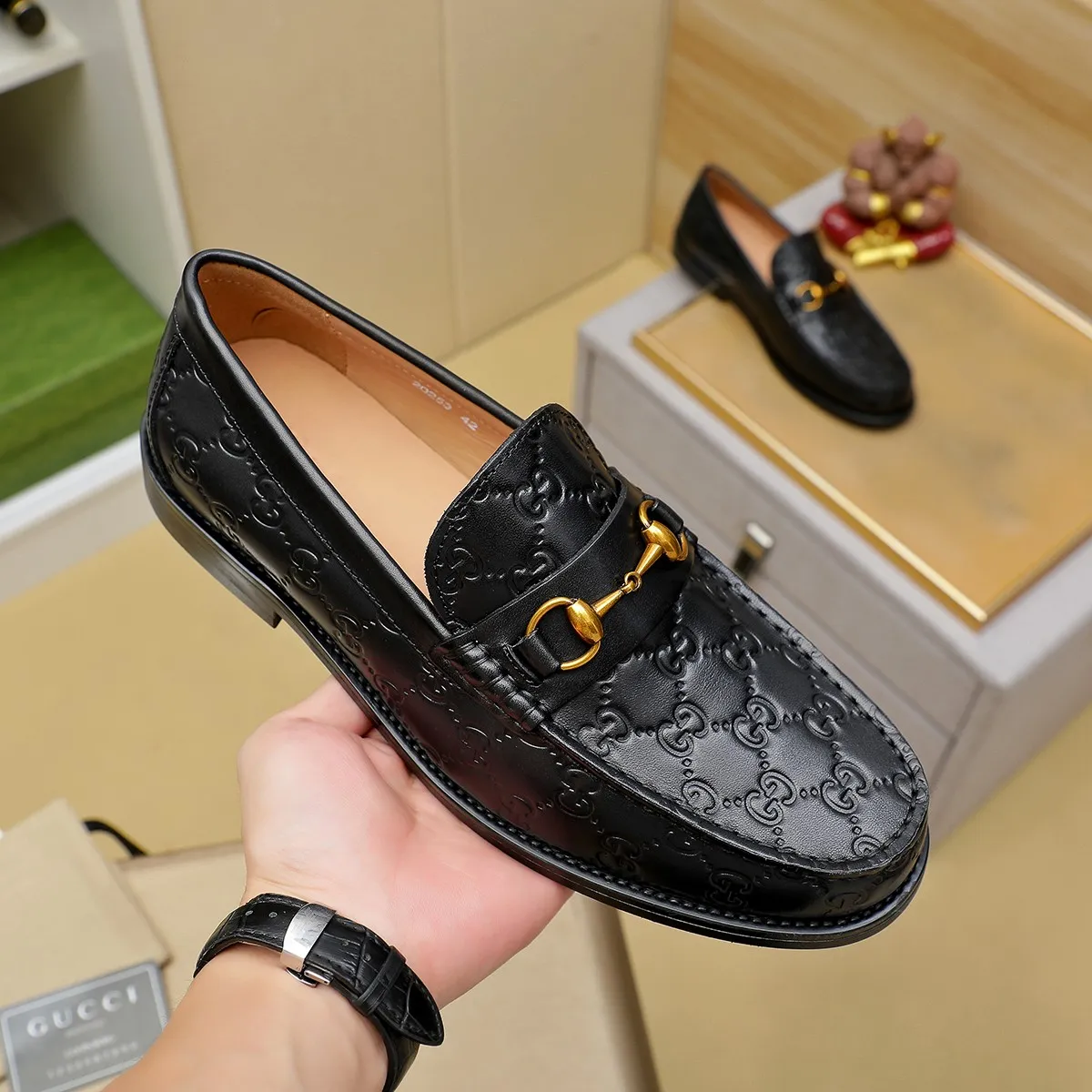 Factory price 440 💰💰Gucci official website men's business formal leather shoes update💥Hong Kong counter synchronized new style💥completely one-to-one replica shipment👍zero difference in counter quality 0⃣️all made of imported first-layer cowhide leather with original hardware buckle➕water-dyed🐂made of leather lining, black, matching size 38-45...